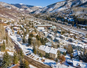 2448 Garmisch Dr in Vail, CO - Building Photo - Building Photo