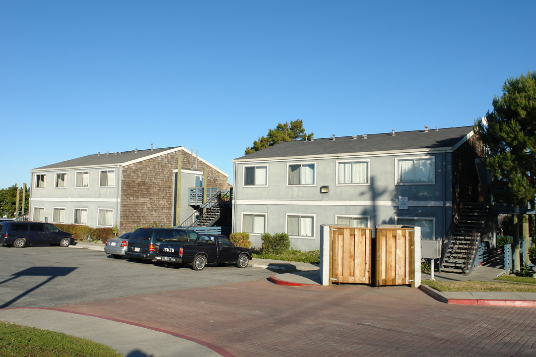 Vista De La Terraza in Salinas, CA - Building Photo