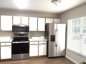 2158 Cypress Bay Blvd in Kissimmee, FL - Building Photo - Building Photo