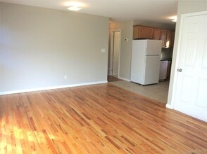 56 Linwood Rd N in Port Washington, NY - Building Photo - Building Photo