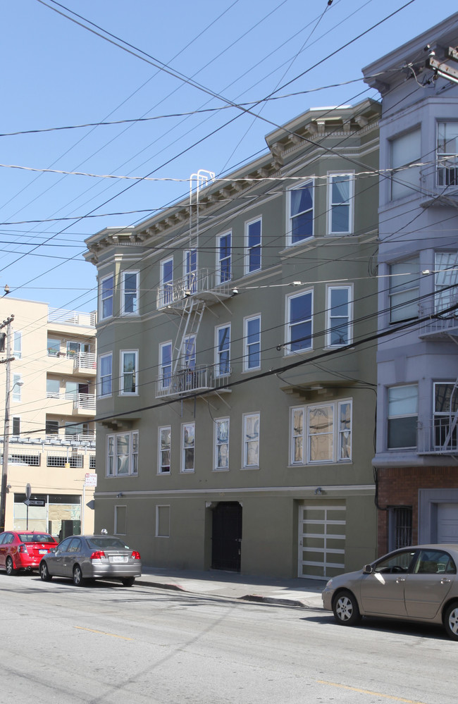 3435 18th St in San Francisco, CA - Foto de edificio - Building Photo