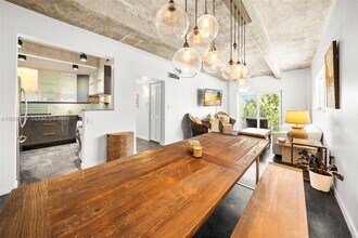 301 Michigan Ave in Miami Beach, FL - Building Photo - Building Photo