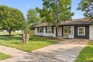 11380 Lanewood Cir in Dallas, TX - Building Photo