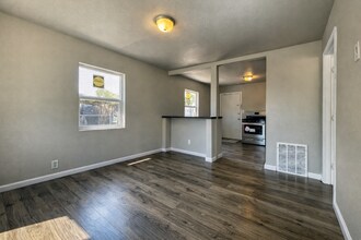 2015 W 19th St in Pueblo, CO - Building Photo - Building Photo