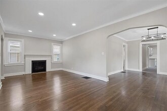 5247 Olive St in Kansas City, MO - Building Photo - Building Photo