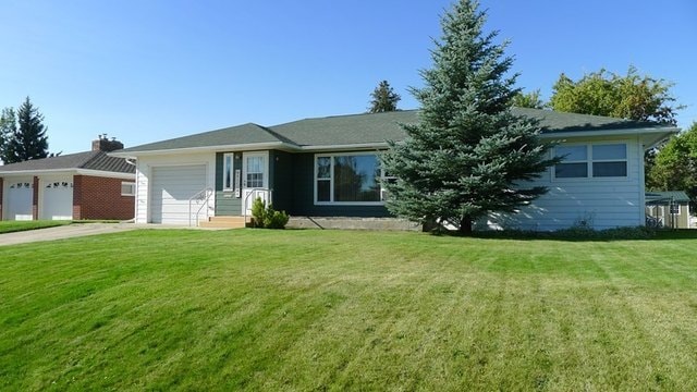 property at 114-112 12th Ave S