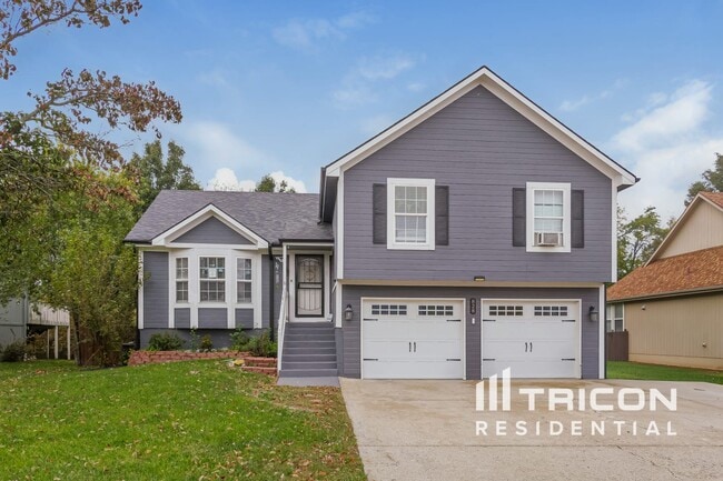 property at 828 Cottonwood St