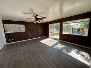 322 S 8th St in Taft, CA - Building Photo - Building Photo