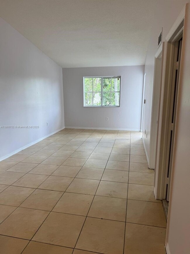 1271 SE 29th St in Homestead, FL - Building Photo - Building Photo