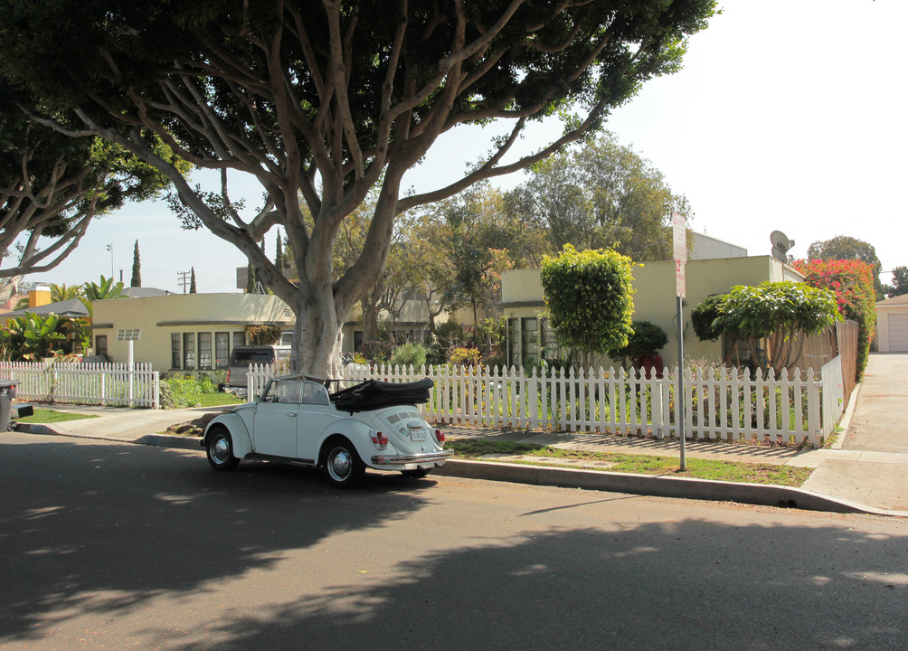 1502 Maple Street in Santa Monica, CA - Building Photo