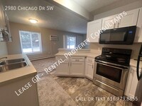 2980 Chicago Dr SW in Grandville, MI - Building Photo - Building Photo