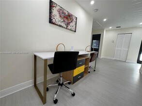 875 NW 2nd St in Miami, FL - Building Photo - Building Photo