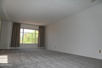 7253 N Vía Nueva in Scottsdale, AZ - Building Photo - Building Photo