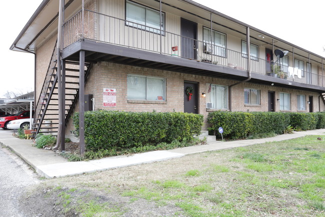 Central North in Richardson, TX - Foto de edificio - Building Photo