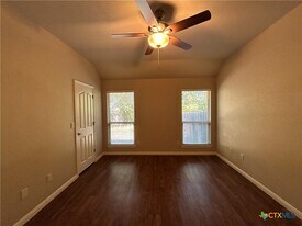 1125 Misty Acres Dr in New Braunfels, TX - Building Photo