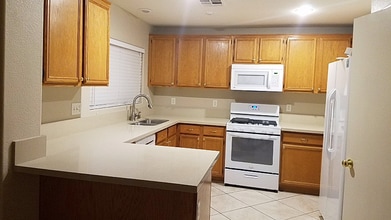 6324 Eldorado Pines Ave in Las Vegas, NV - Building Photo - Building Photo