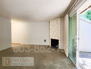 3648 SW Beaverton Hillsdale Hwy in Portland, OR - Building Photo - Building Photo