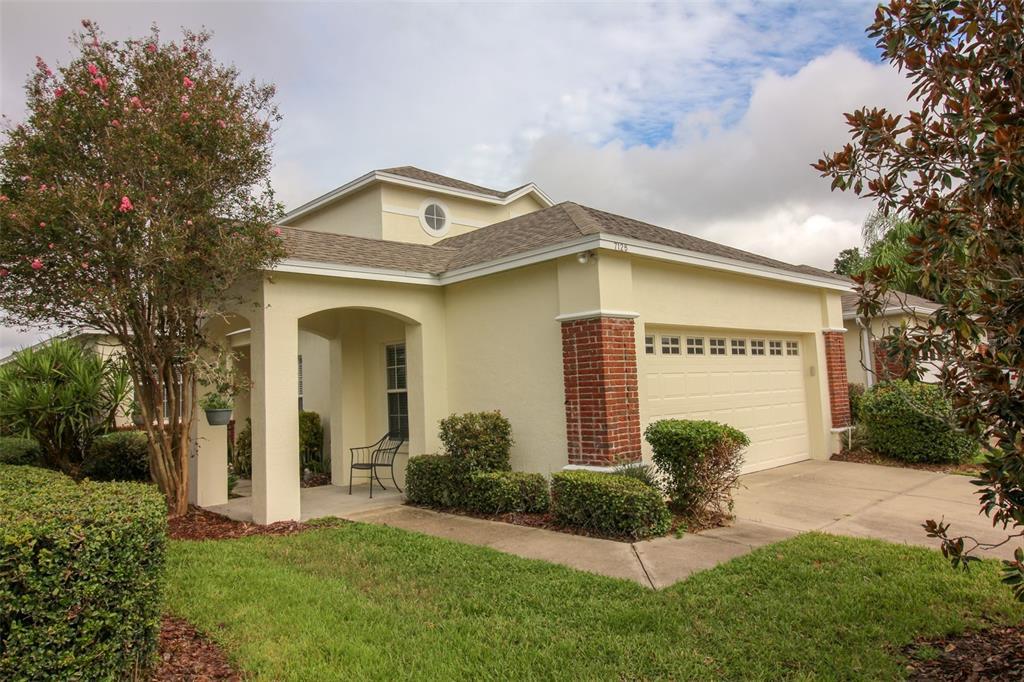 7125 Lake Eaglebrooke Way in Lakeland, FL - Foto de edificio