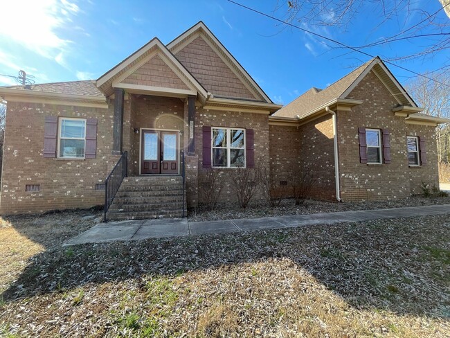 property at 3597 Thompson Rd