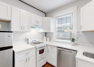 35 Queensberry St, Unit 20 in Boston, MA - Building Photo - Building Photo