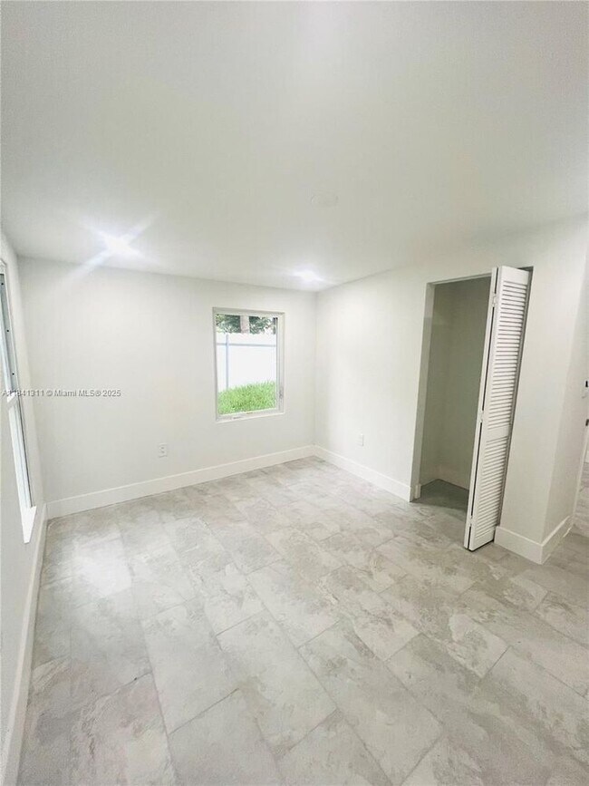 8000 NW 11th Ave in Miami, FL - Building Photo - Building Photo