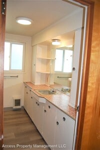 713 E Hancock St photo'