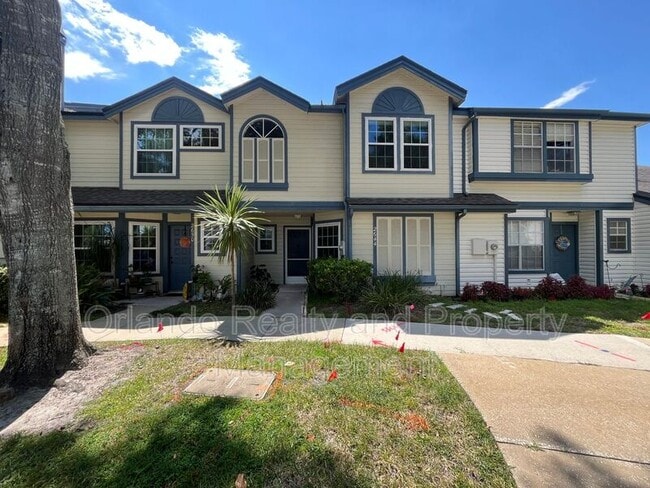 property at 2644 Lancaster Ct