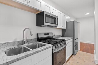 557 Beverly Ct in Tallahassee, FL - Building Photo - Building Photo