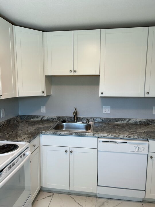 3410 N Cascade Ave, Unit 3410 in Colorado Springs, CO - Building Photo