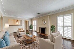 4543 Fairway Ave in Dallas, TX - Building Photo