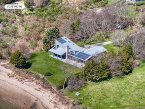 14A Heron Ln in Shelter Island, NY - Building Photo - Building Photo