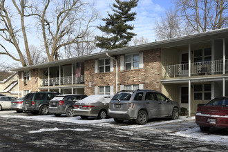 Carriage House Apartments in Amherst, OH - Building Photo - Building Photo