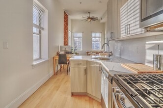 301 Madison St in Hoboken, NJ - Building Photo - Building Photo