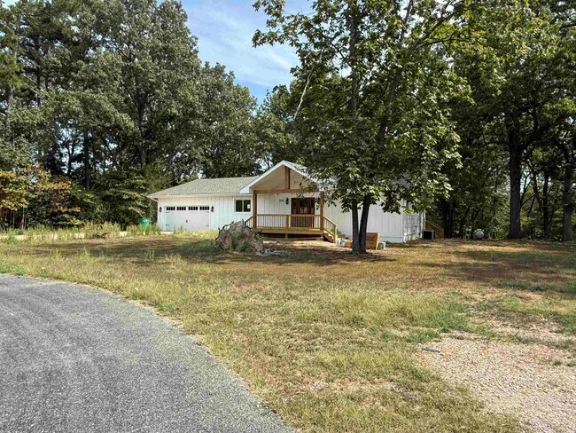 316 E Church St in Horseshoe Bend, AR - Building Photo - Building Photo