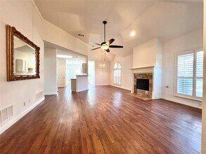 2332 Wooten Pl in Plano, TX - Foto de edificio - Building Photo