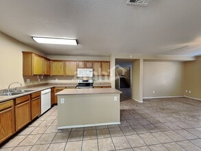 1425 N Thunderbird Ave in Gilbert, AZ - Building Photo - Building Photo