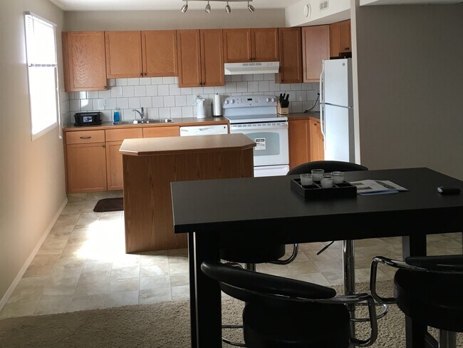 209 Mt Sunburst Way W in Lethbridge, AB - Building Photo - Building Photo
