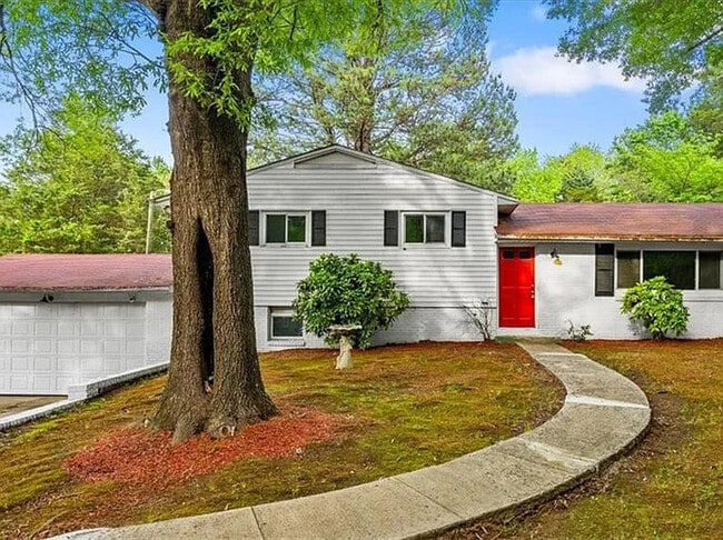 2841 White Meadow Ln SE in Winston-Salem, NC - Building Photo - Building Photo