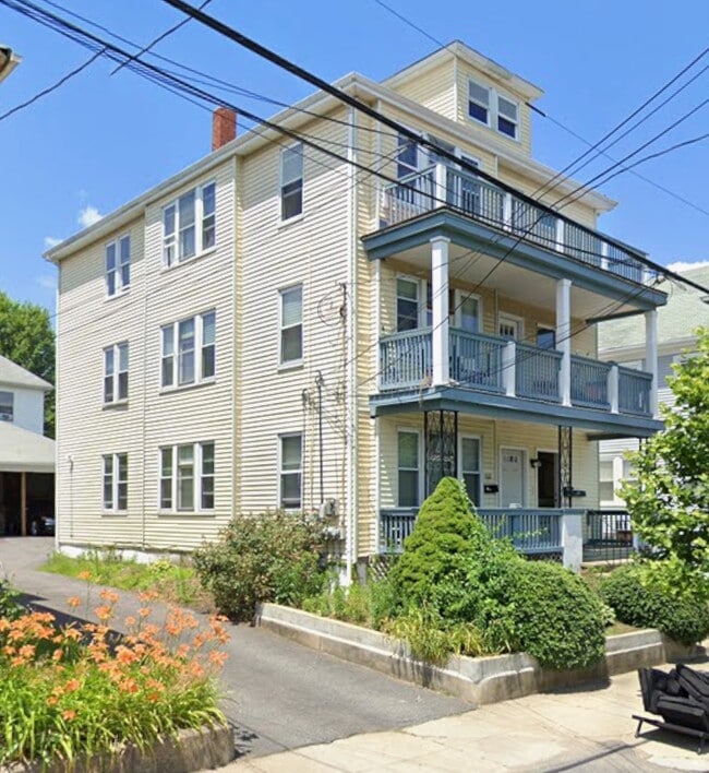 360 Academy Ave, Unit 3