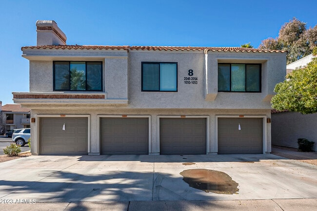10115 E Mountain View Rd in Scottsdale, AZ - Building Photo - Building Photo