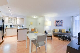 122 Pearl St in Toronto, ON - Building Photo - Building Photo