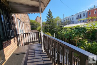 Spacious 2-Bedroom Apartment for Rent in A in Queens, NY - Building Photo - Building Photo