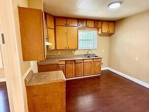 2133 E Marsh St in Stockton, CA - Building Photo - Building Photo
