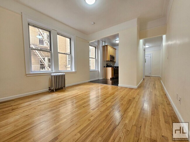 property at 117 W 13th St