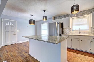 667 Tara Cir SE in Atlanta, GA - Building Photo - Building Photo