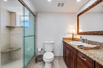1200 S Ocean Blvd in Boca Raton, FL - Building Photo - Building Photo