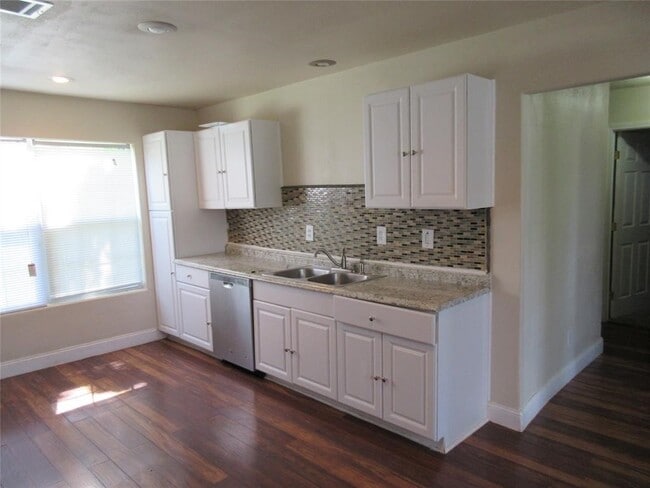 property at 10601 Murr Way