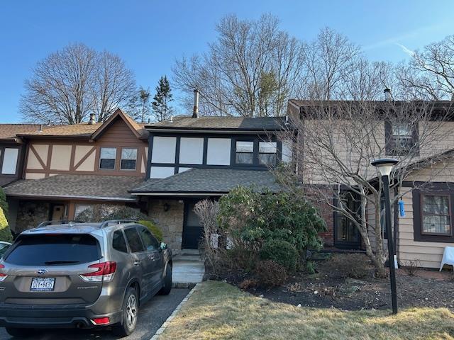 property at 24 Wimbledon Ct