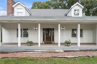 4011 Old Atlanta Rd in Suwanee, GA - Building Photo - Building Photo