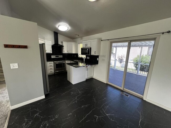 property at 218 W 900 S St
